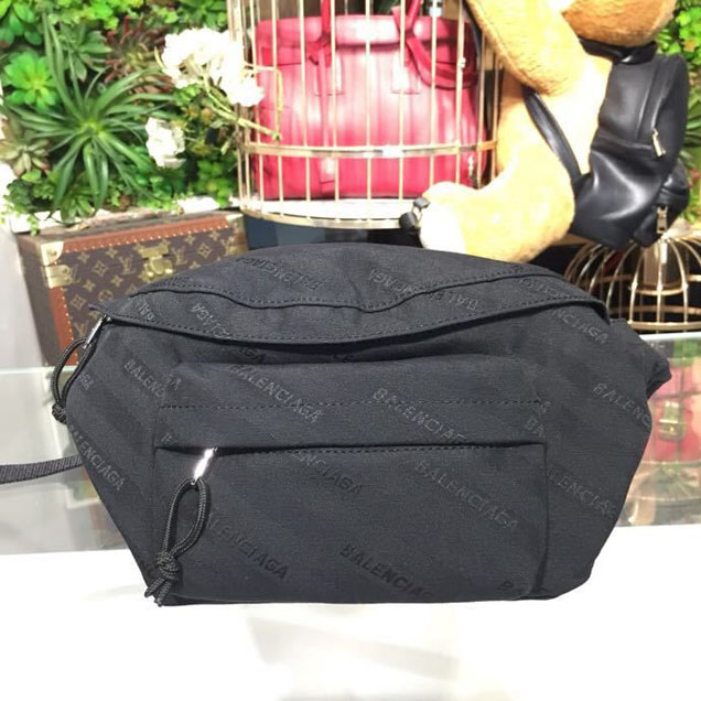 Balenciaga Fanny Pack Bag 22cm Calfskin Leather Spring Summer 2018 Collection Black